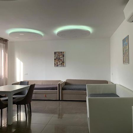 Mondo Suites Apartments Νάπολη Εξωτερικό φωτογραφία