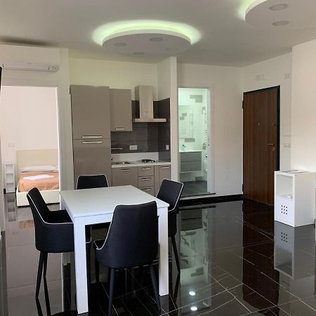 Mondo Suites Apartments Νάπολη Εξωτερικό φωτογραφία
