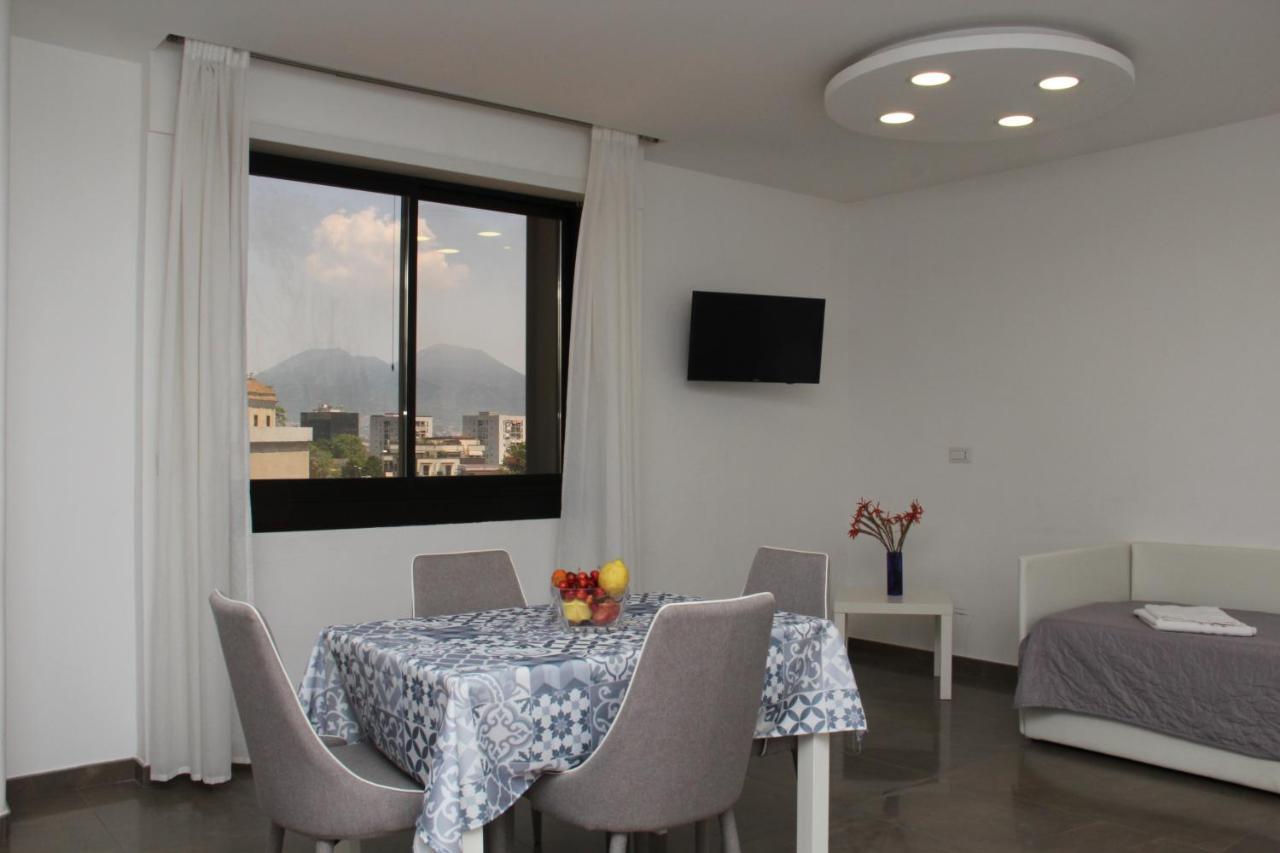 Mondo Suites Apartments Νάπολη Εξωτερικό φωτογραφία